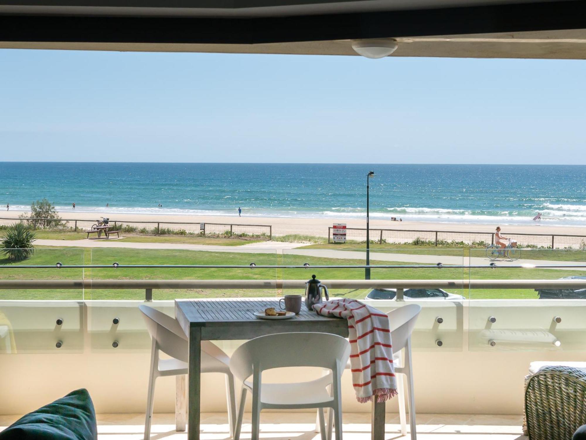 Sandrift Beachfront Apartments Gold Coast Exterior photo