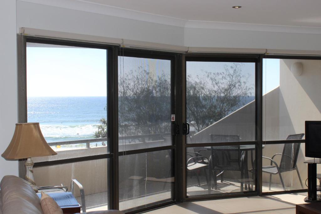 Sandrift Beachfront Apartments Gold Coast Room photo