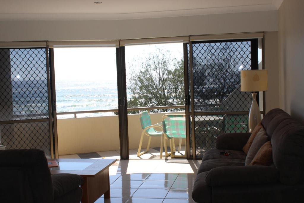 Sandrift Beachfront Apartments Gold Coast Room photo